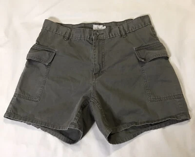 Calvin Klein Shorts Womens 8 Green Cargo Pockets - Image 1 of 4