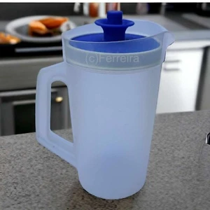 TUPPERWARE PIROSCHKA MILCHKÄNNCHEN 300 ML BLAU WEISS SONDERMODELL - Bild 1 von 1