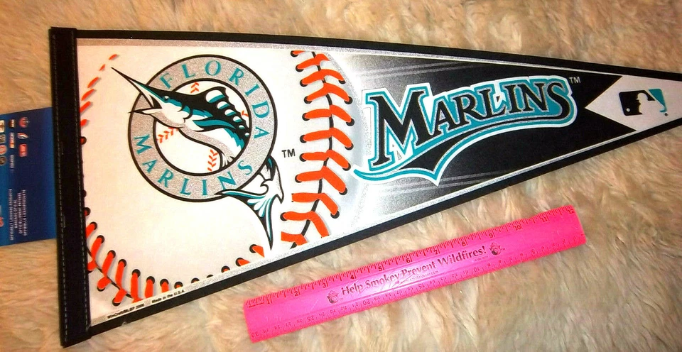 Florida Marlins 2006 MLB Baseball team 30 x 12 Felt Pennant, made in the USA - Image 1 of 1