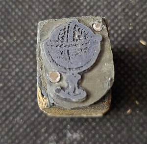 Stempel ➔ GLOBUS ➔ Vintage-Klischee ➔ RARITÄT *EISEN auf Holz* - Picture 1 of 2