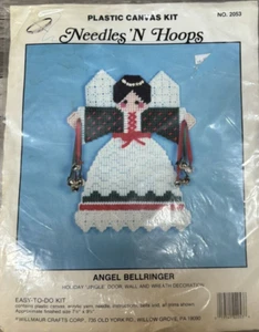 Kit de lona de plástico NEEDLES N HOOPS #2053, colgante de pared Angel Bellringer Navidad - Imagen 1 de 6