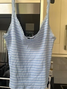 crop top H&M divided size L hardly ever worn - Picture 1 of 8
