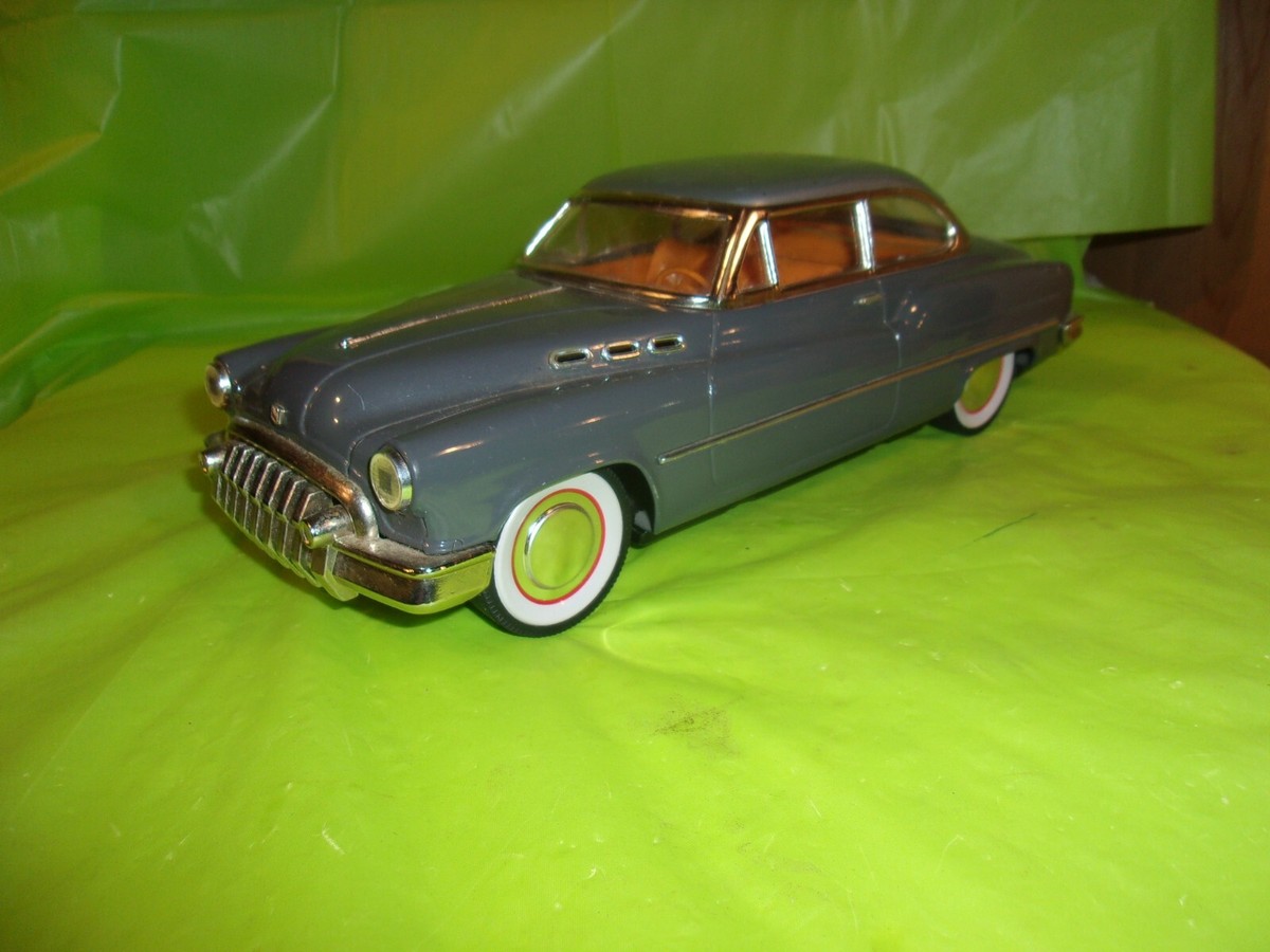 Tin 1950 Year of Manufacture Vintage Manufacture Diecast Tin 1950 Year of Manufacture Vintage Manufacture Diecast
