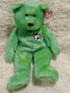 Ty Beanie Buddies "Kicks" orso verde con pallone da calcio 1999 (DSLRT02K) - Foto 1 di 7