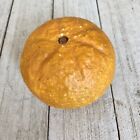 Pierre antique fruit pâle non mûr orange avec tige albâtre