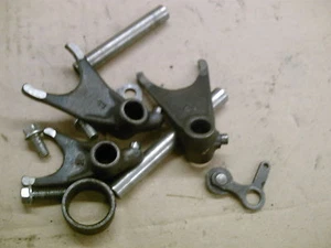 1995 Kawasaki KX 80 transmission gear shifter fork shaft - Picture 1 of 1
