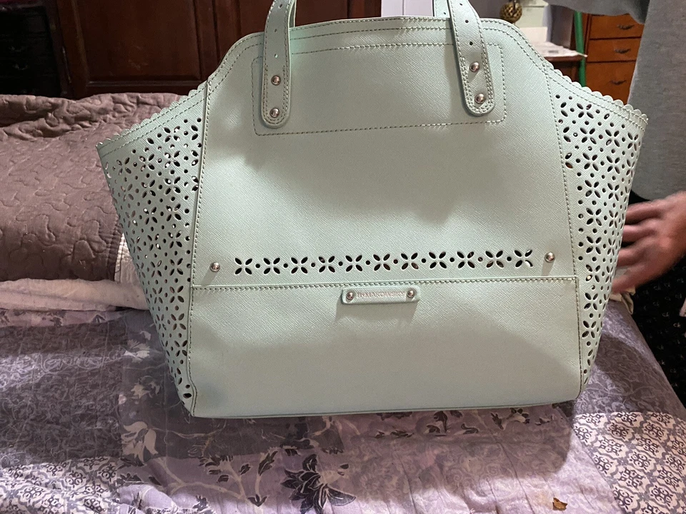 Excelente estado. Bolso grande azul B.Makowssky en azul cielo. Simplemente hermoso! Foto 1 de 4