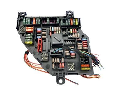 Rolls Royce Ghost 2009-2014 bloque de conexiones de relé de fusibles de distribución de energía trasera Foto 1 de 4