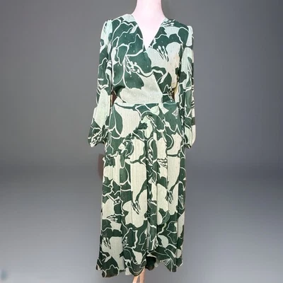 Vestido midi Donna Morgan talla 8 verde floral pradera envolvente volantes en capas bohemio Foto 1 de 4