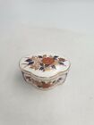 Japanese Imari Ware Small Oblong Trinket Box Floral Peony Design Etched In Gold