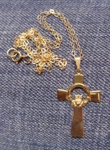 Ciondolo S-D oro giallo 14 carati ~ CLADDAGH CROCE Irlanda 585 ~ catena L 17-3/4" - Foto 1 di 14
