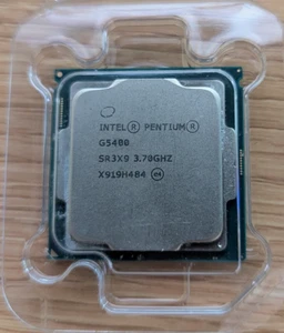 Intel Celeron G5400 CPU - Socket LGA 1151 2 Cores 4 Threads 3.7GHz 2MB L3 Cache - Picture 1 of 2
