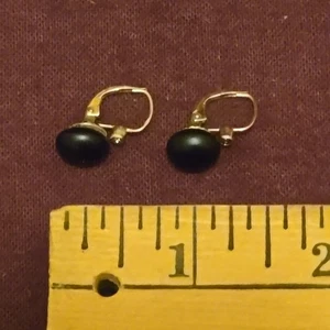 Vintage Black Onyx Earrings Golden Lever Closure Marked RC LotW - Picture 1 of 8