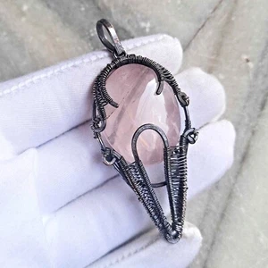 "Joyería colgante envuelto en alambre de cobre de cuarzo rosa natural de 2 3/4" - Imagen 1 de 6