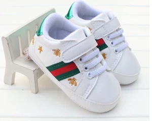 Newborn Baby Boy Girl Pram Shoes Toddler Pre Walker White Sneakers Trainers 0-12 - Picture 1 of 7