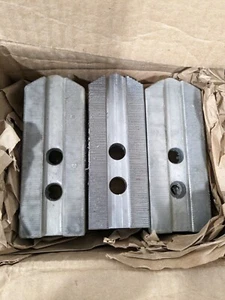 Abbott Soft Lathe Chuck Jaw: Serrated 2" OAW, 3" OAH, 5-1/2" OAL Qty 3 KTT12S1 - Picture 1 of 3