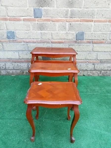 DREI PROVENZALISCHE TISCHE - Bild 1 von 6