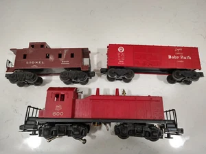 POSTWAR LIONEL 600 MKT NW-2 DIESEL SWITCHER LOCOMOTIVE + 2 CARS, RUNS GREAT, EX - Picture 1 of 11