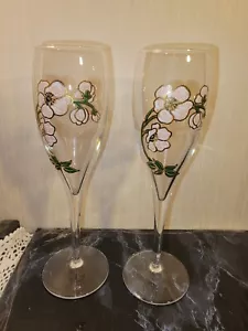 FRANCE PERRIER JOUET CHAMPAGNE FLUTES CRYSTAL GLASS GREEN PINK FLOWERS 2 FLUTES - Picture 1 of 7