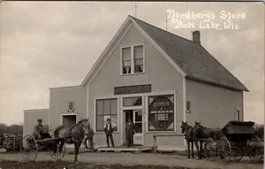 BASS LAKE, WISCONSIN - NORDBERG'S SHOE STORE - HORSE-DRAWN - REAL PHOTO POSTCARD - Picture 1 of 2