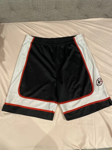 Reebok Allen Iverson Shorts XL Black White Basketball Limited Edition I3 Vintage Cover