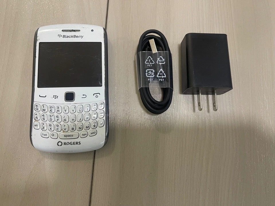 BlackBerry Curve 9360 - 512 MB - White (Unlocked) (CA) - Image 1 of 2