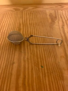 Tea Ball Strainer for Loose Leaf Tea Long Handled Mesh Snap Ball Tea Infuser - Picture 1 of 5