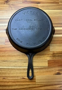 Griswold Cast Iron Skillet Victor #8 Erie Fully Marked 722 - Picture 1 of 16