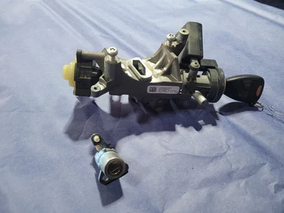 Interruptor de encendido Jeep Patriot 2007-2017 y COMPASS con llave y cerradura de puerta del conductor Foto 1 de 4