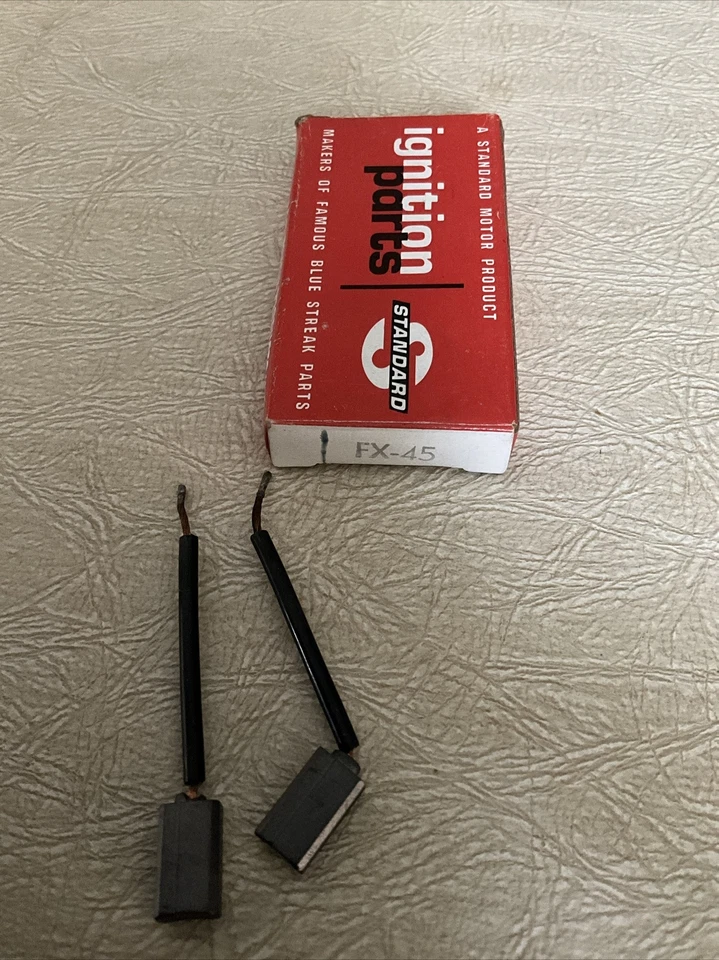 Juego de cepillos alternadores Standard Motor Co FX-45 se adapta a muchos Ford e importaciones Foto 1 de 1