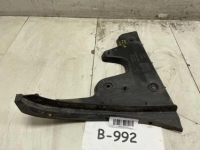 Audi A6 2008 sedán trasero izquierdo lado del conductor parachoques soporte de montaje OEM+ Foto 1 de 4