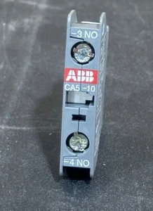 Sauber! ABB CA5-10 Hilfskontakt - Bild 1 von 1