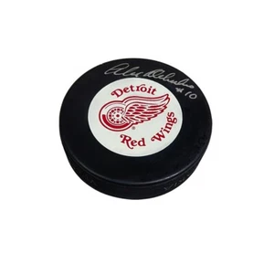 ALEX DELVECCHIO Signed Detroit Red Wings Puck (Exact Photo Shown) - 00361 - Picture 1 of 2