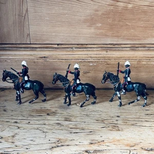 NOSTALGIA BRITISH HONDURAS POLICE BRITAINS? MOUNTED HORSEBACK HORSES X3 - Picture 1 of 12
