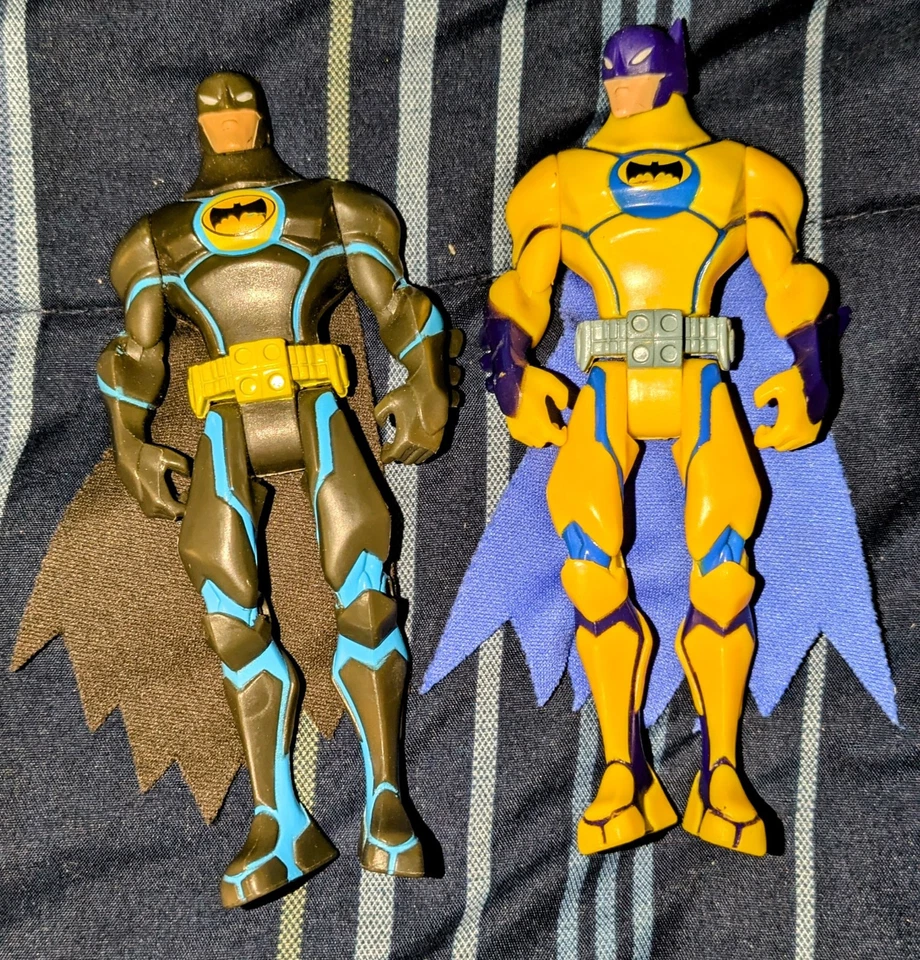 Lote de figuras de acción Mattel 2006 DC Comics The Batman EXP Disc Attack Batman Foto 1 de 2