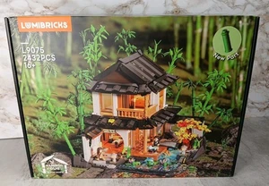 Lumibricks: Casa de bambú, casa retro (L9075) 2432 piezas Edad 16+ Nuevo/Sellado - Imagen 1 de 7