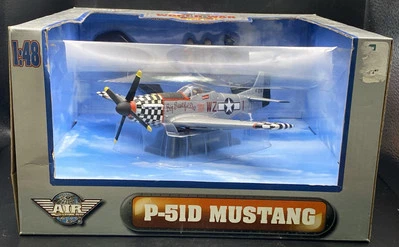 World War II Series P-51D Mustang Airplane BIG BEAUTIFUL DOLL WZ Diecast 1:48 (B - Image 1 of 4