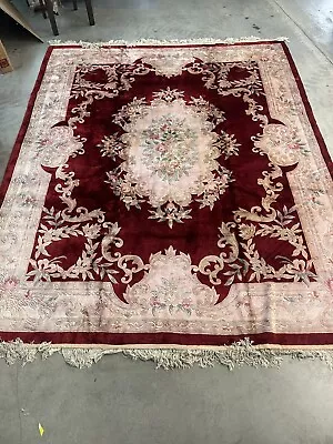 CARVED HAND KNOTTED AUBUSSON RUG - 7.5 X 9.10 White Areas Pink Bleeding. - Image 1 of 4
