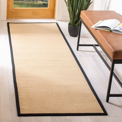 Alfombra Corredor Colección Fibra Natural - 2'6" x 8', Beige y Negro, Borde Sisal... Foto 1 de 4