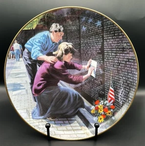🇺🇸LIMITED ED. FM-Friends of The Vietnam Memorial "Engraved in our Hearts"Plate - Picture 1 of 3