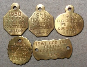 5 Dog Tax Licenses: Fulton County, Ill., 1950-1956-1958-1959-1961. Brass, larges - Picture 1 of 2