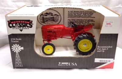 COUNTRY CLASSICS USA 1/16 Scale MASSEY FERGUSON PONY Tractor Toy FT-0802 - Image 1 of 4