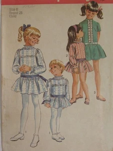 Süßes Vintage 69 Simplicity 7947 Mädchen Drop-Waist Kleid in 2 Looks MUSTER 6/25B - Bild 1 von 3