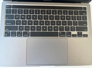 MacBook Pro (13-inch, 2017, Four Thunderbolt 3 Ports) - Photo 1/6