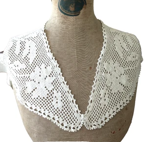 Abito o maglione vintage bianco lavorato a mano all'uncinetto colletto filetto uncinetto 100% cotone - Foto 1 di 5