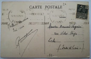 Timbre exposition coloniale 1931 carte postale Poitiers - La Cour d'honneur - Picture 1 of 2