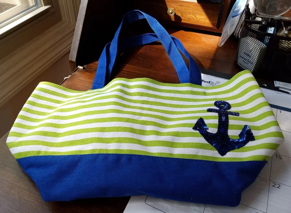 Bolso de Playa Quacker Factory Náutico Verde Blanco Azul Rayas Lentejuelas Ancla Foto 1 de 4