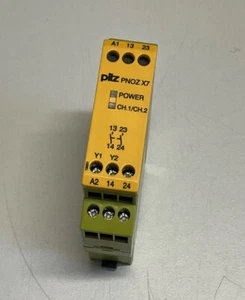 Pilz / SAFETY RELAY / PNOZ X7 / ID No.: 774059 734503 - Bild 1 von 3