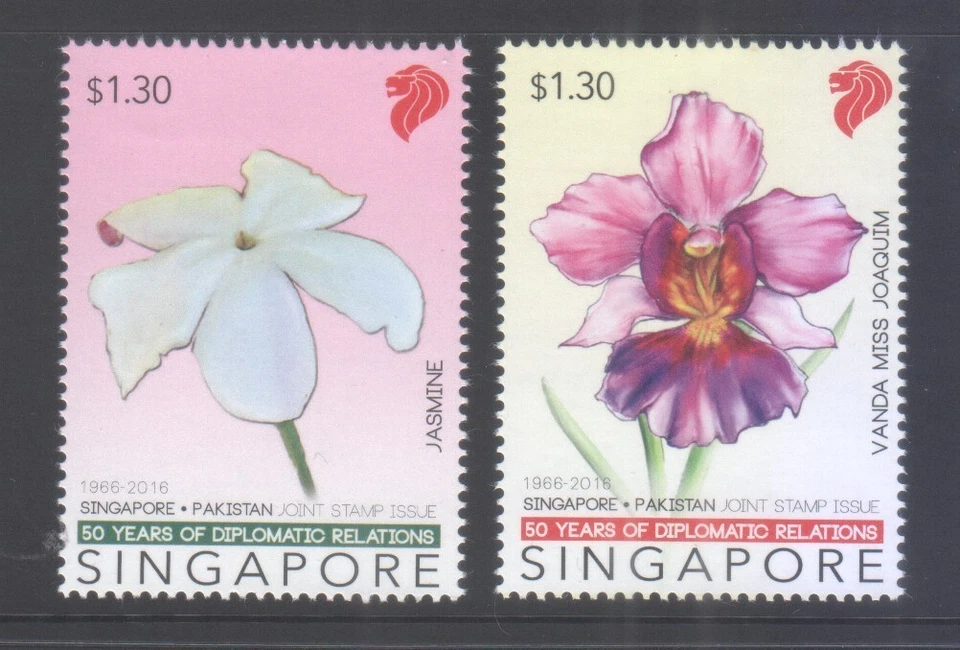 SINGAPORE 2016 PAKISTAN JOINT ISSUE NATIONAL FLOWERS (ORCHID & JASMINE) 2 STAMPS - Image 1 of 1