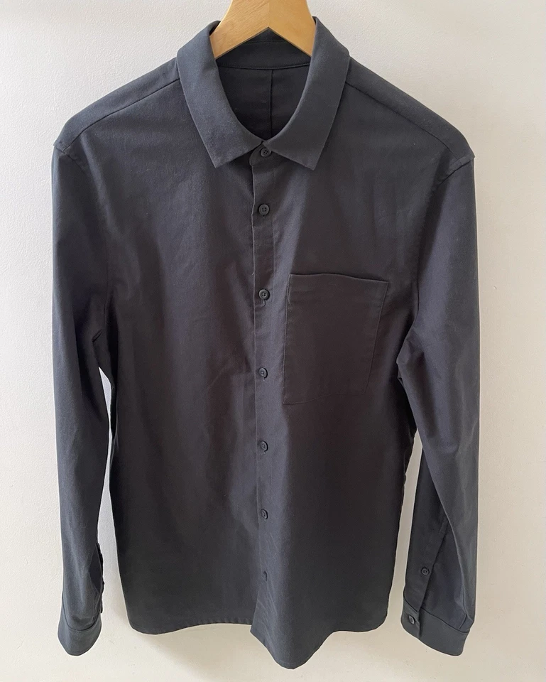 Lululemon Men's Long Sleeve Mens Dark Gray Button up Shirt Size Med - Image 1 of 4